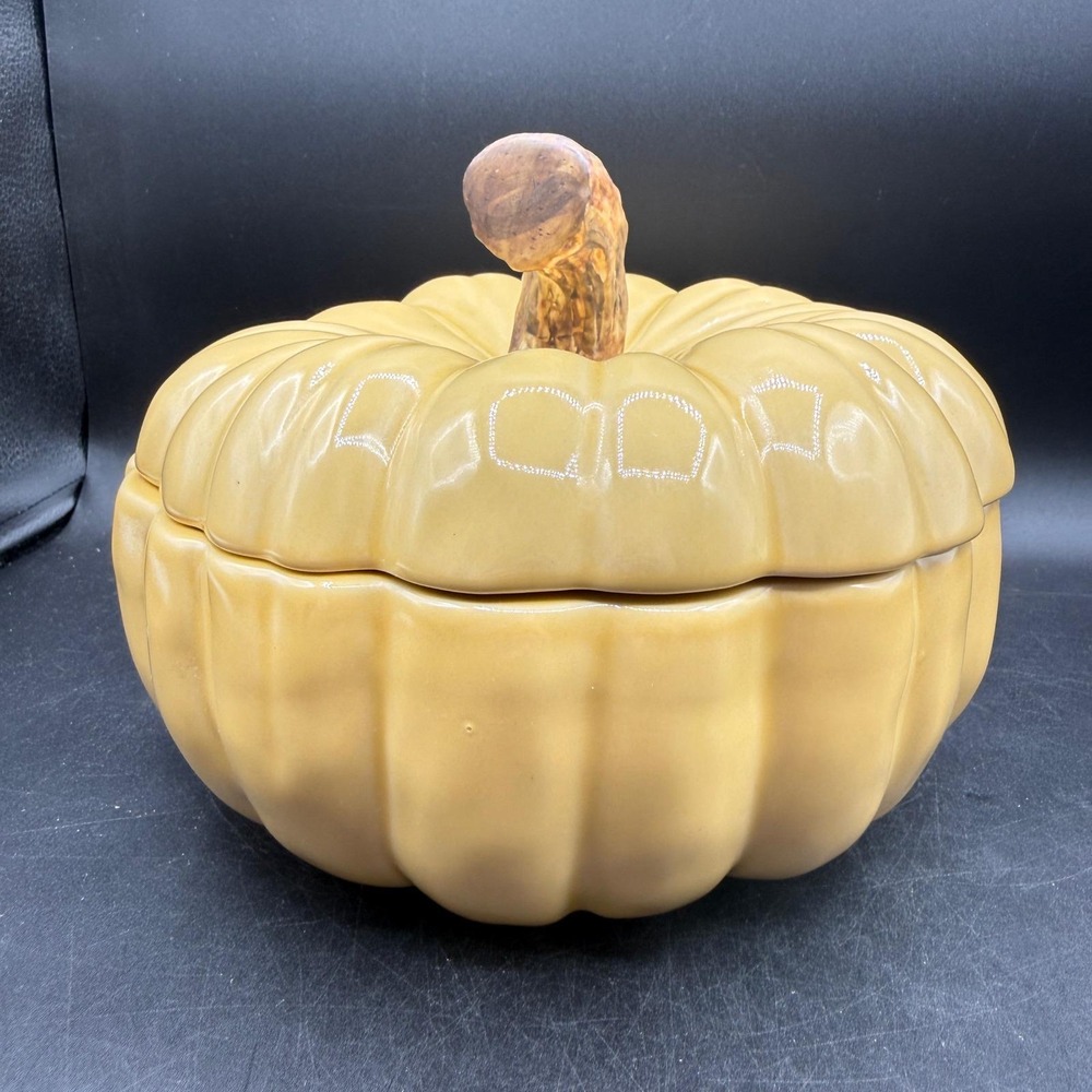 Williams Sonoma Large Pumpkin Soup Tureen Lidded Bowl Harvest Yellow Ceramic